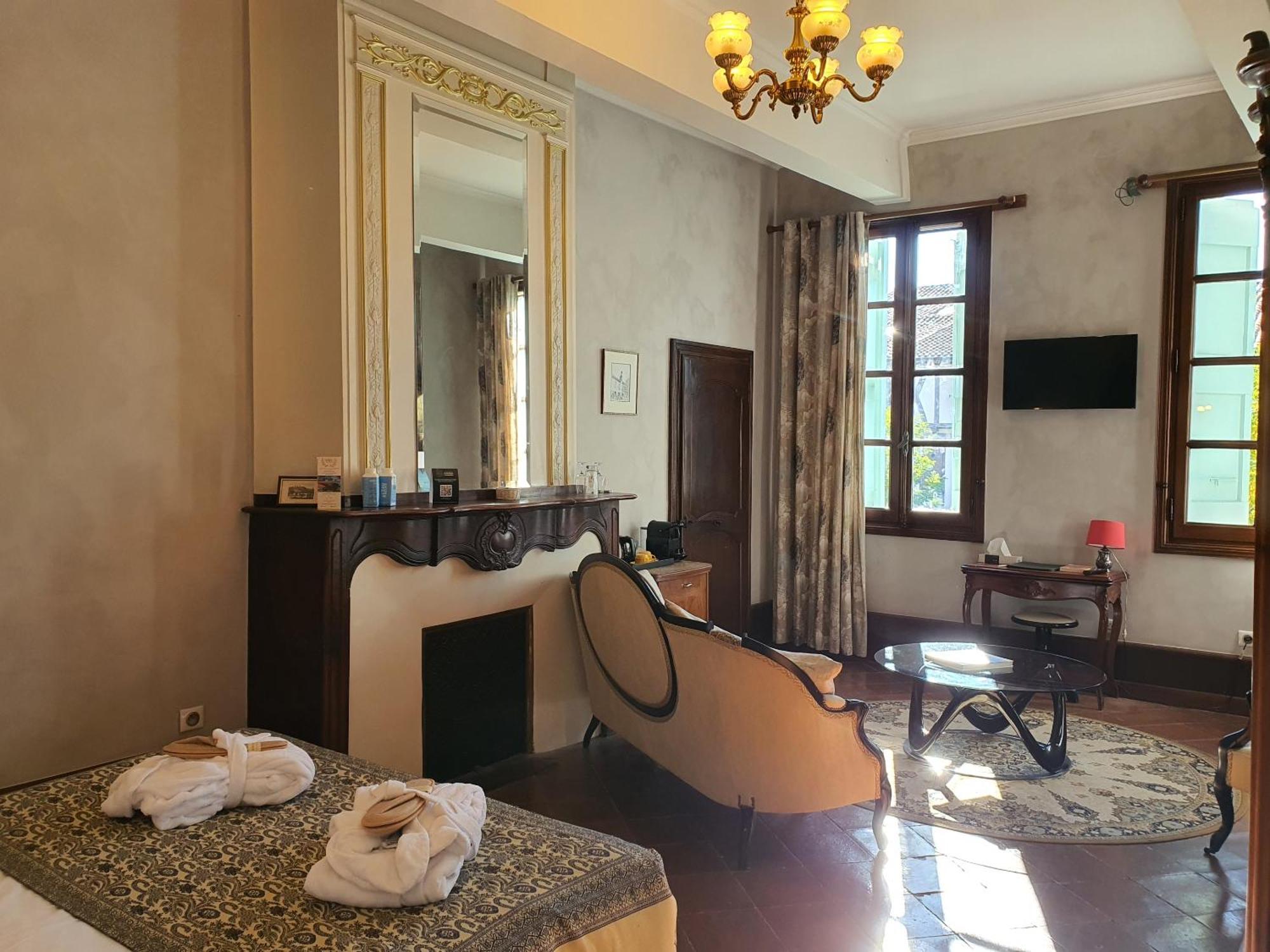 La Maison Des Consuls Mirepoix  Δωμάτιο φωτογραφία